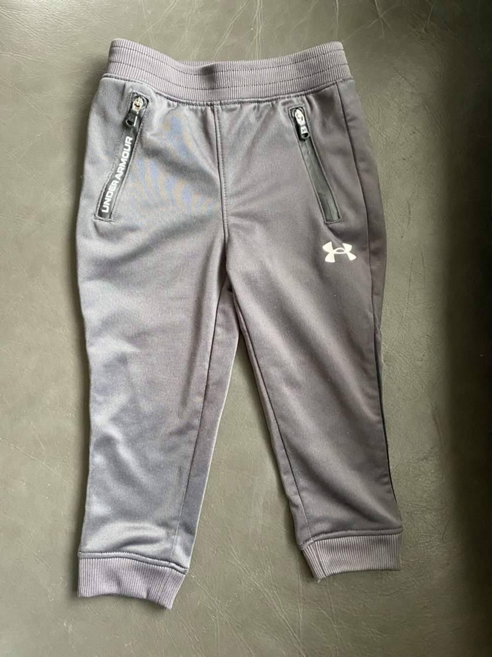 Under Armour 18mo Boys Gray Zip-Pocket Joggers